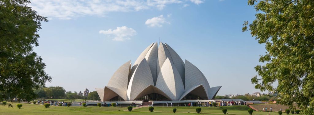 portfolio 06 1024x375.jpg